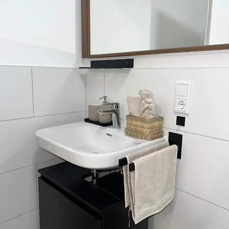 Apartament Perle Der Wetterau - Smart Tv - 3 - Parkplatz